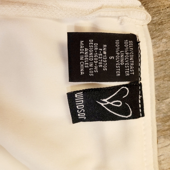 Dress / Gold Color - Picture 2 of 6